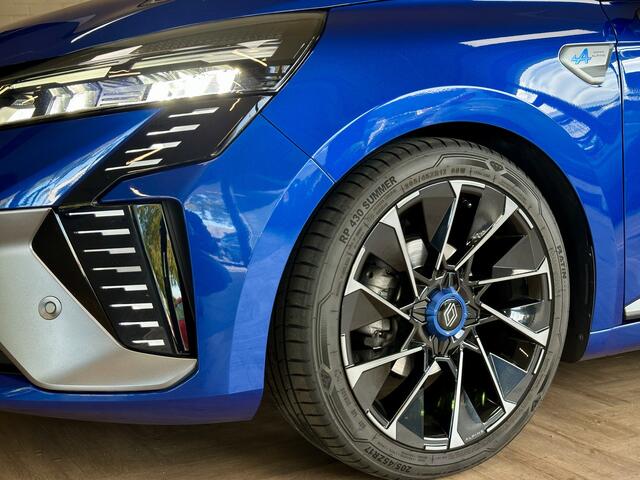 Renault CLIO 1.0 TCe 90 Esprit Alpine | Groot Navi | Bose | Camera | 17" | Blindspot | ACC Volledig Dealer onderhouden!