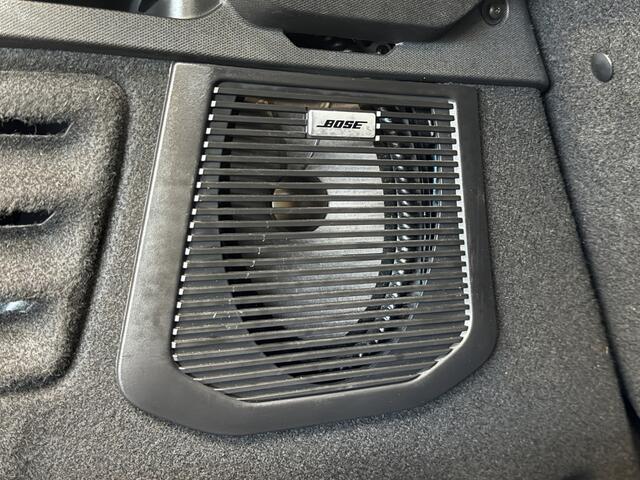 Renault CLIO 1.3 TCe 130 | Edition One | Groot Navi | Bose | Camera | 17" | Carplay |