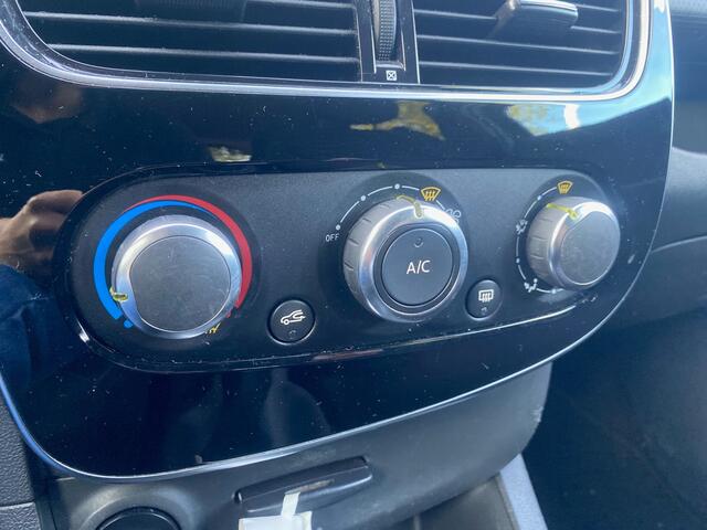 Renault CLIO BWJ 11-2018 | 0.9 TCe 90PK Limited | TREKHAAK | NAVI | AIRCO | PDC | LICHTMETAAL | PRIVACY GLASS | CRUISE