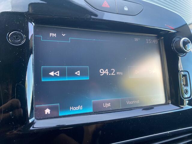 Renault CLIO BWJ 11-2018 | 0.9 TCe 90PK Limited | TREKHAAK | NAVI | AIRCO | PDC | LICHTMETAAL | PRIVACY GLASS | CRUISE