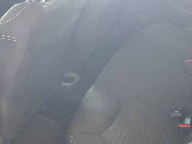 Renault CLIO 0.9 TCe Limited NAVIGATIE | TREKHAAK | PARKEERSENSOREN ACHTER | LICHTMETALEN VELGEN