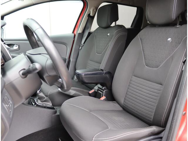 Renault CLIO Estate 1.2 TCe Intens | Trekhaak | Navigatie | Parkeersensoren