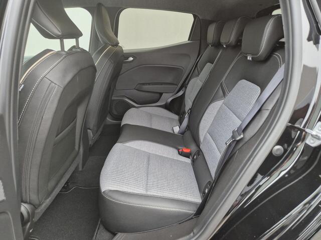 Renault CLIO 1.0 TCe 90 GPF Techno Handgeschakeld / Pack winter / Apple Carplay Android Auto / Stuur-, en Stoelverwarming / Keyless Entry/Start / Achteruitrijcamera / Draadloze telefoon lader / Cruise control /