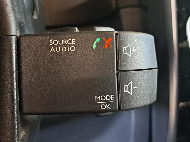 Renault CLIO Estate 0.9 TCe Limited + NAVI