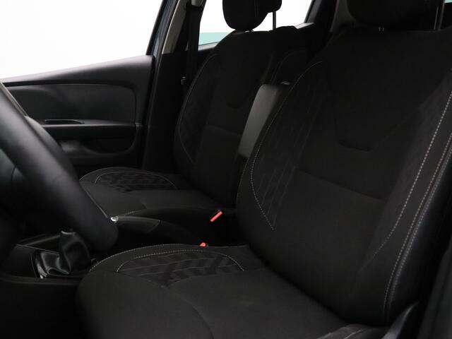 Renault CLIO 90pk TCe Limited Airco | Cruise | Parkeersens. achter