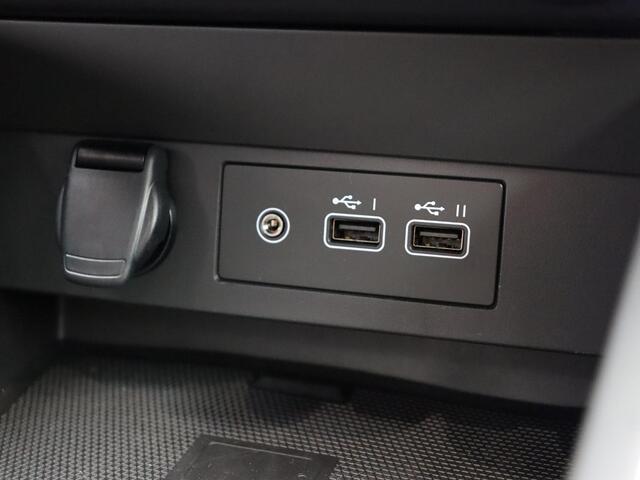 Renault CLIO E-Tech Full Hybrid 145pk esprit Alpine | Grootscherm navigatie | Adaptieve cruise control | 17" lichtmetalen velgen |