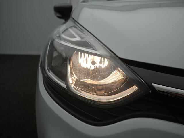 Renault CLIO TCe 90 Limited - RIJKLAARPRIJS - Cruise Control - Lichtmetalen velgen - DAB - Navigatie
