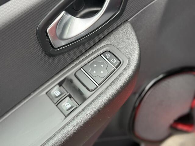 Renault CLIO 0.9 TCe Zen CARPLAY/NAVI/CRUISE/AIRCO