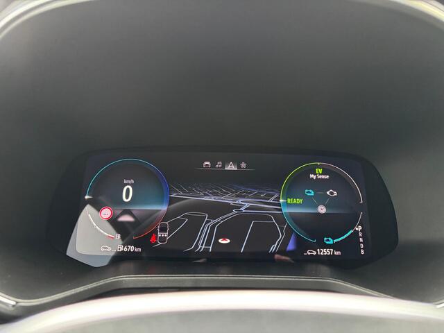 Renault CLIO 1.6 E-Tech Full Hybrid 145 techno / Lage kilometerstand /