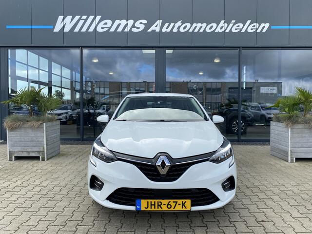 Renault CLIO 1.6 E-Tech Hybrid 140 Business Zen App Connect, Cruise Control & Climate Control