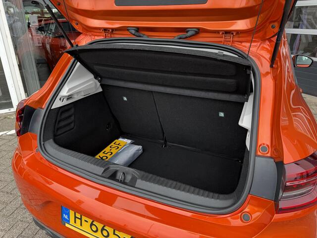 Renault CLIO 1.0 TCe Zen Black Line | NAP | Trekhaak | Dealer onderhouden | DAB | Apple Carplay | Android Auto | Cruise Control | LED | Airco |