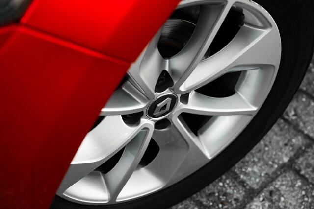 Renault CLIO 0.9 TCe Limited | afneembare trekhaak | parkeersensoren achter | LM Velgen | | incl. Bovag rijklaarpakket met 12 maanden garantie