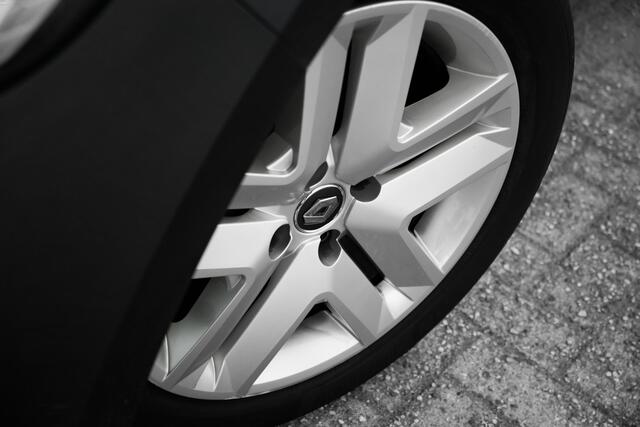 Renault CLIO 1.0 TCe Bi-Fuel Zen | airco | parkeersensoren achter | cruise controle | | incl. Bovag rijklaarpakket met 12 maanden garantie |