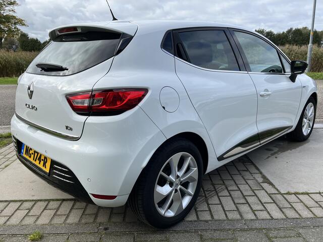 Renault CLIO 0.9 TCe Limited / Airco / Navi / Parkeersensoren. Achter / Bluetooth / Cruise / 16'' LMV /