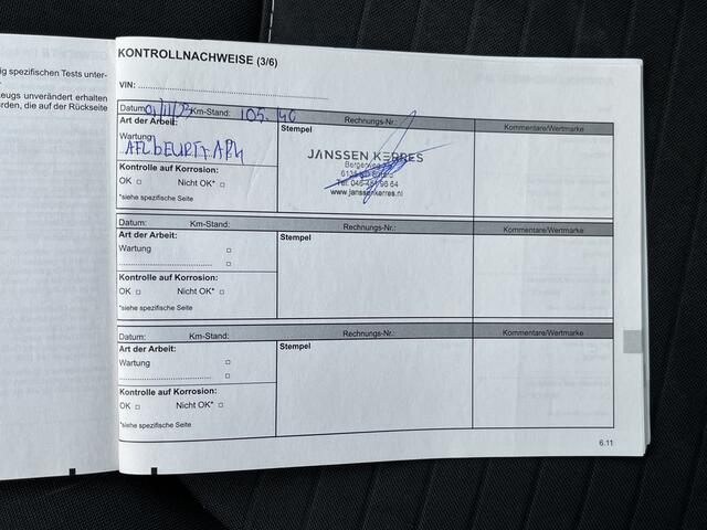 Renault CLIO 0.9 TCe Limited / Airco / Navi / Parkeersensoren. Achter / Bluetooth / Cruise / 16'' LMV /