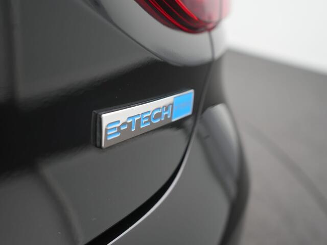 Renault CLIO 1.6 E-Tech Hybrid 140 Intens - RIJKLAARPRIJS - Stoel- en Stuurverwarming - 360-graden Camera - Dealeronderhouden