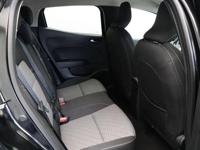 Renault CLIO TCe 90pk Evolution | LED | Navi | Clima | Achteruitrij camera | Stoel en stuurwiel verwarming.