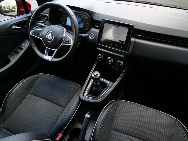 Renault CLIO 1.0 TCe 92pk Intens Navigatie / Trekhaak / Camera