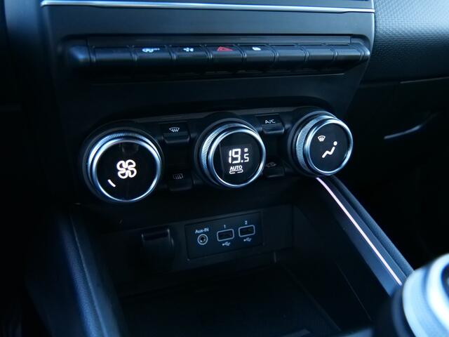 Renault CLIO 1.0 TCe 92pk Intens Navigatie / Trekhaak / Camera