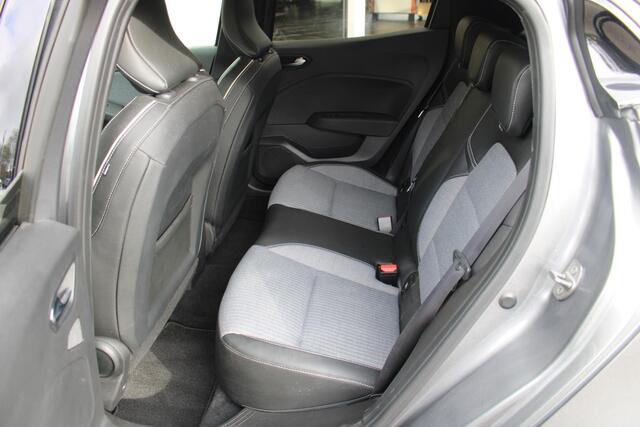 Renault CLIO 1.6 E-Tech Full Hybrid 145 techno Automaat | Navigatiesysteem | 360 Camera | Parkeersensoren | Cruise Control