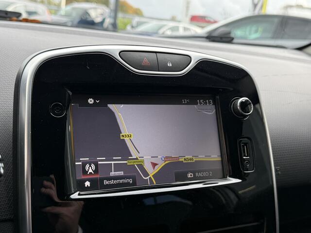Renault CLIO Estate 0.9 TCe Night&Day | NAP | Trekhaak | All-Seaons | Navigatie | Airco | Parkeersensoren | Cruise Control | Lichtmetaal | BT-Telefoonfunctie |