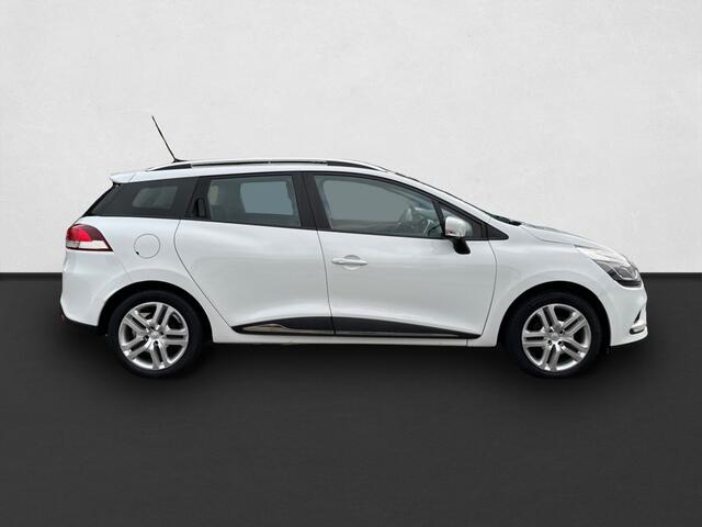 Renault CLIO Estate 0.9 TCe Zen SENSOREN ACHTER / CRUISE / STOELVERWARMING