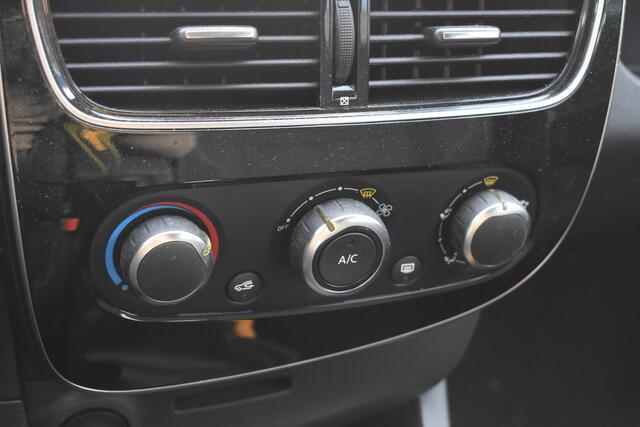 Renault CLIO Estate 0.9 TCe Limited | Dealer onderhouden | Navigatie | Carplay | Keyless | 12 mnd BOVAG garantie | Whatsapp 06-53188999