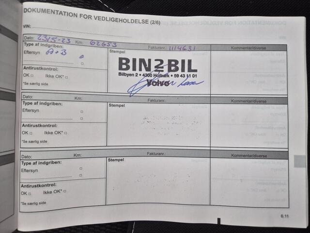 Renault CLIO Estate 0.9 TCe Limited Handgeschakeld / Stoelverwarming / Airco / Cruise control / Apple Carplay Android Auto / Navigatie / Keyless Entry/Start / Elektrische ramen voor en achter /