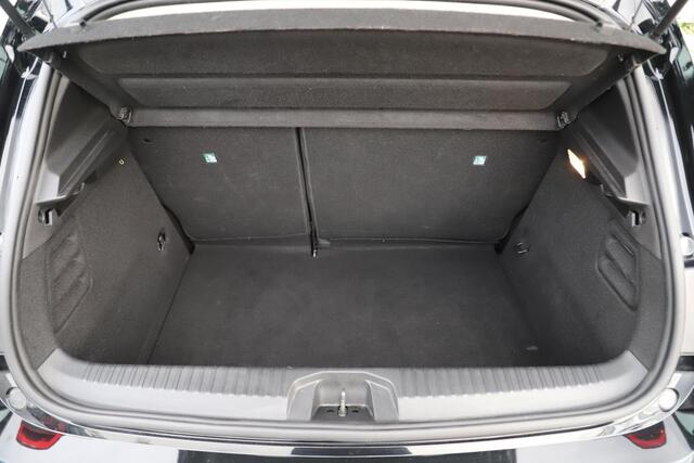 Renault CLIO 1.0 TCe 90 Equilibre NAP! LED Navigatie Carplay Android Airco Cruise Control Rijstrooksensor Dealer onderhouden!