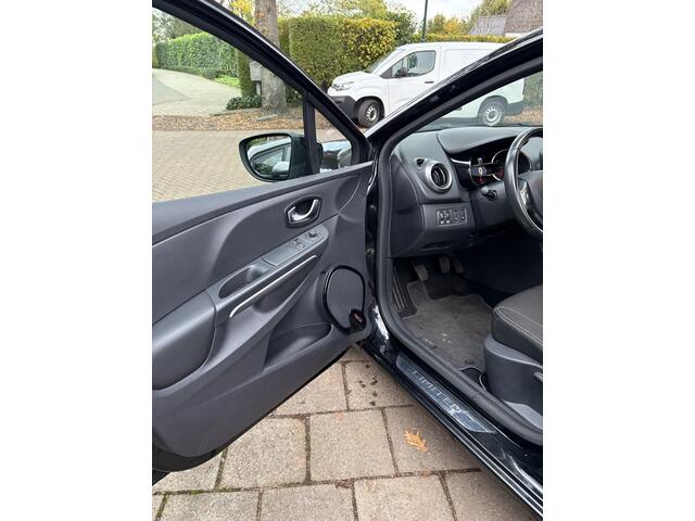 Renault CLIO 0.9 TCe Eco2 Limited Mooie complete auto met cruise controle en airco