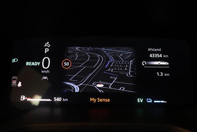 Renault CLIO 1.6 E-Tech Full Hybrid 145 techno | Navigatie | Camera | 17"Lichtmetaal | Smartphone intergratie | Key-less | LED koplampen | Climate control |