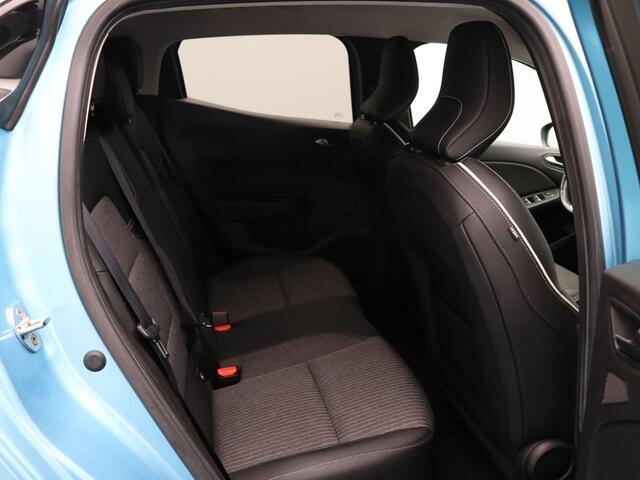 Renault CLIO 1.0 TCe Intens | Lichtmetalen velgen | Stoel- stuur verwarming | Climate Control | Navigatie |