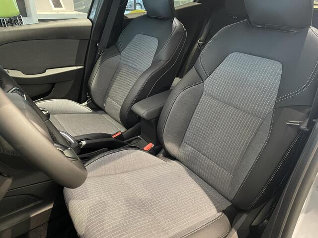 Renault CLIO 1.0 TCe 90 GPF techno / VOORRAAD ACTIE NIEUW! / INCL. 5 JAAR GARANTIE / OP=OP /