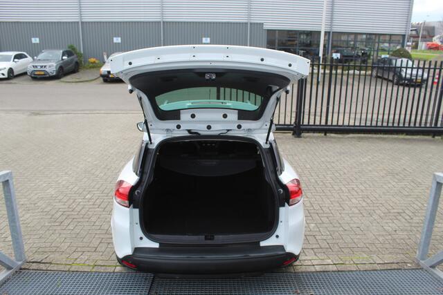 Renault CLIO Estate 0.9 TCe Zen Cruise control/Airco/Navigatie/Privacy glass/Parkeersensoren