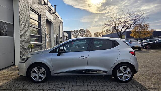 Renault CLIO 0.9 TCe Eco2 Expression | AIRCO | MULTIMEDIASYSTEEM | VOLLEDIGE ONDERHOUDSHISTORIE