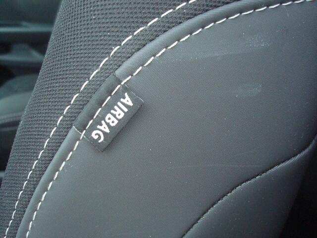 Renault CLIO 0.9 TCe Limited AIRCO