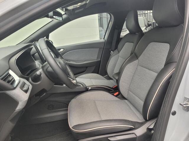 Renault CLIO 1.6 E-Tech Full Hybrid 145 techno | Groot Navi | Camera | 17 Inch