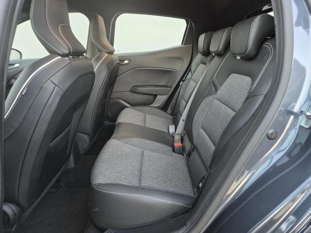 Renault CLIO 1.0 TCe Intens Handgeschakeld / Allseason banden / Pack winter / Pack Easy Link / Apple Carplay Android Auto / Stuur-, en Stoel verwarming / Cruise control / Navigatie / Keyless Entry/Start / Draadloze telefoon lader /