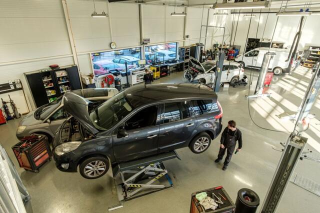 Renault CLIO 1.6 E-Tech Full Hybrid 145 Techno Pack Winter Grote Navi