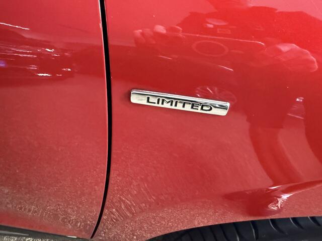 Renault CLIO 0.9 TCe Limited NIEUWE DITR.KETTING PARKEERSENSOREN NAVI AIRCO LICHTM.VELGEN