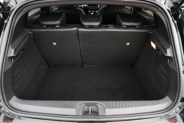 Renault CLIO 1.0 TCe Intens Half Leder Sfeerverlichting 17 inch LMV Full LED Climate Cruise Control Navigatie Achteruitrijcamera Carplay Android Parkeersensor Rijstrooksensor