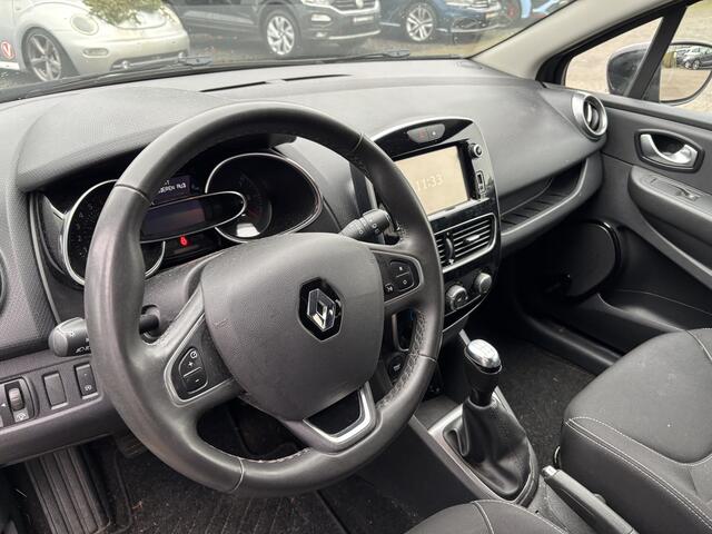 Renault CLIO Estate 0.9 TCe Limited Trekhaak / Navigatie / Parkeersensors