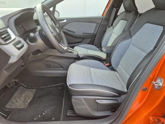 Renault CLIO 1.6 E-Tech Full Hybrid 145 techno Automaat / Navigatie via Apple Carplay of Android Auto / Achteruitrijcamera / Keyless Entry/Start / Draadloze telefoon lader / Cruise control / Parkeersensoren achter /