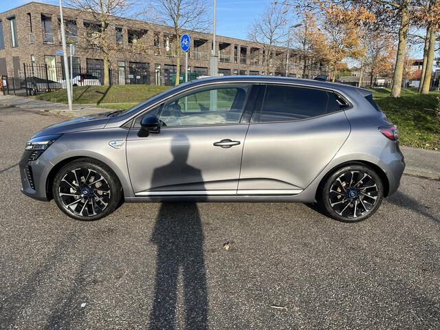Renault CLIO 1.6 E-Tech Full Hybrid 145 esprit Alpine / PACK WINTER / ADAPTIEVE CRUISE CONTROL / APPLE CARPLAY EN ANDROID AUTO