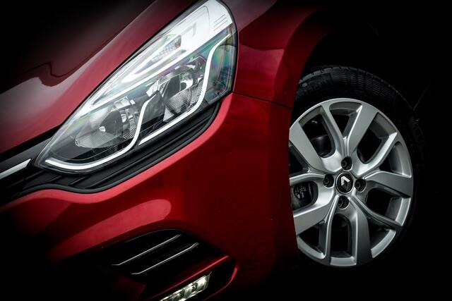 Renault CLIO 0.9 TCe Limited | Trekhaak | Cruise | PDC | Navi | Get. Glas