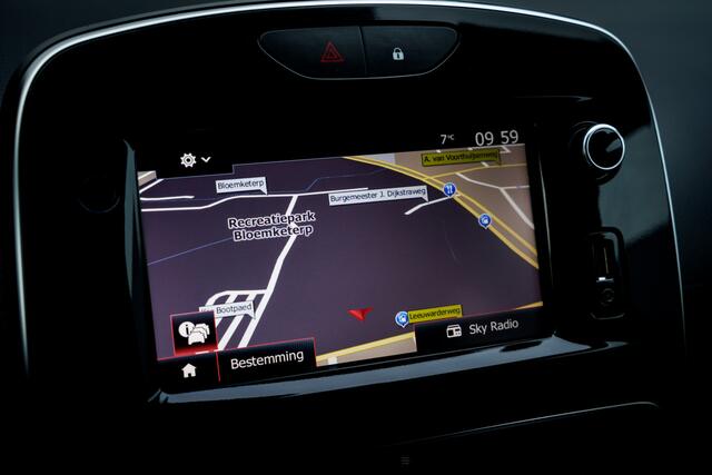 Renault CLIO 0.9 TCe Limited | Trekhaak | Cruise | PDC | Navi | Get. Glas