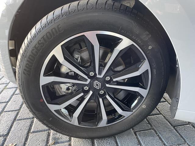 Renault CLIO 1.6 E-Tech Full Hybrid 145 techno / VOORRAAD ACTIE NIEUW! / 3000,- KORTING / 5 JAAR GARANTIE / OP=OP /