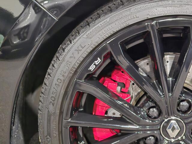 Renault CLIO 1.6 Turbo R.S. Trophy Akrapovic | Bose | Clima | LED | Navi | Stoelverwarming | Keyless