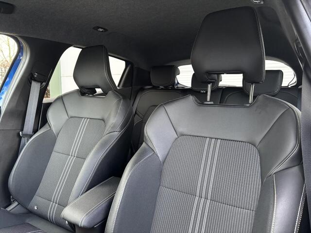 Renault CLIO 1.6 E-Tech Hybrid 145 E-Tech Engineered | Groot Navigatie | Camera | Unieke uitvoering |