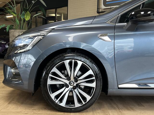 Renault CLIO 1.6 E-Tech Hybrid 140 Initiale Paris | Groot Navi | Bose | 360 | PDC V+A | Stoel & stuurverwarming | 17" | 100% Dealer onderhouden!